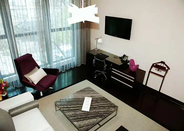 Ivy Boutique (adults Only) 4*